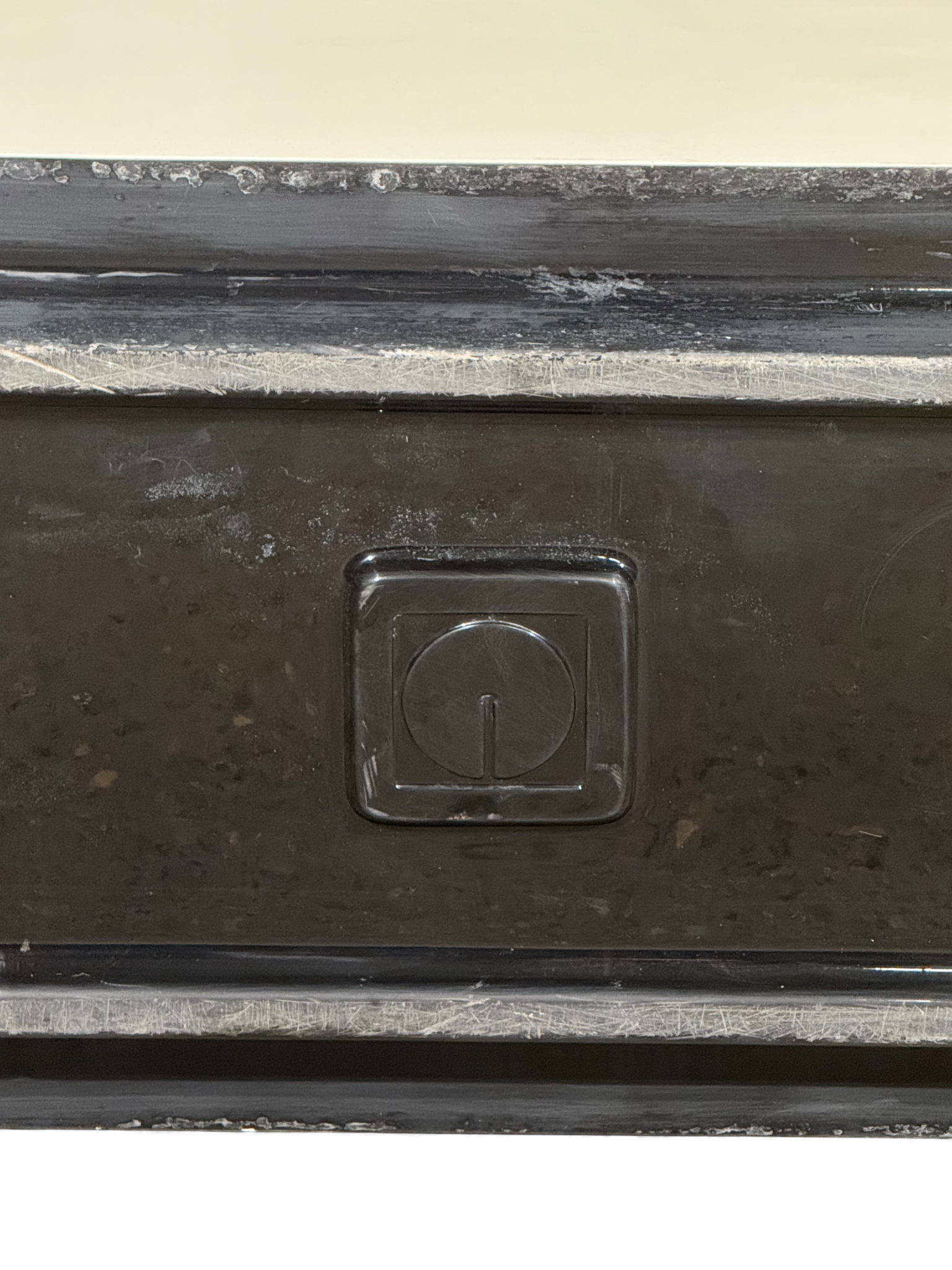 Jardinière Fibre de verre – Claude Orève