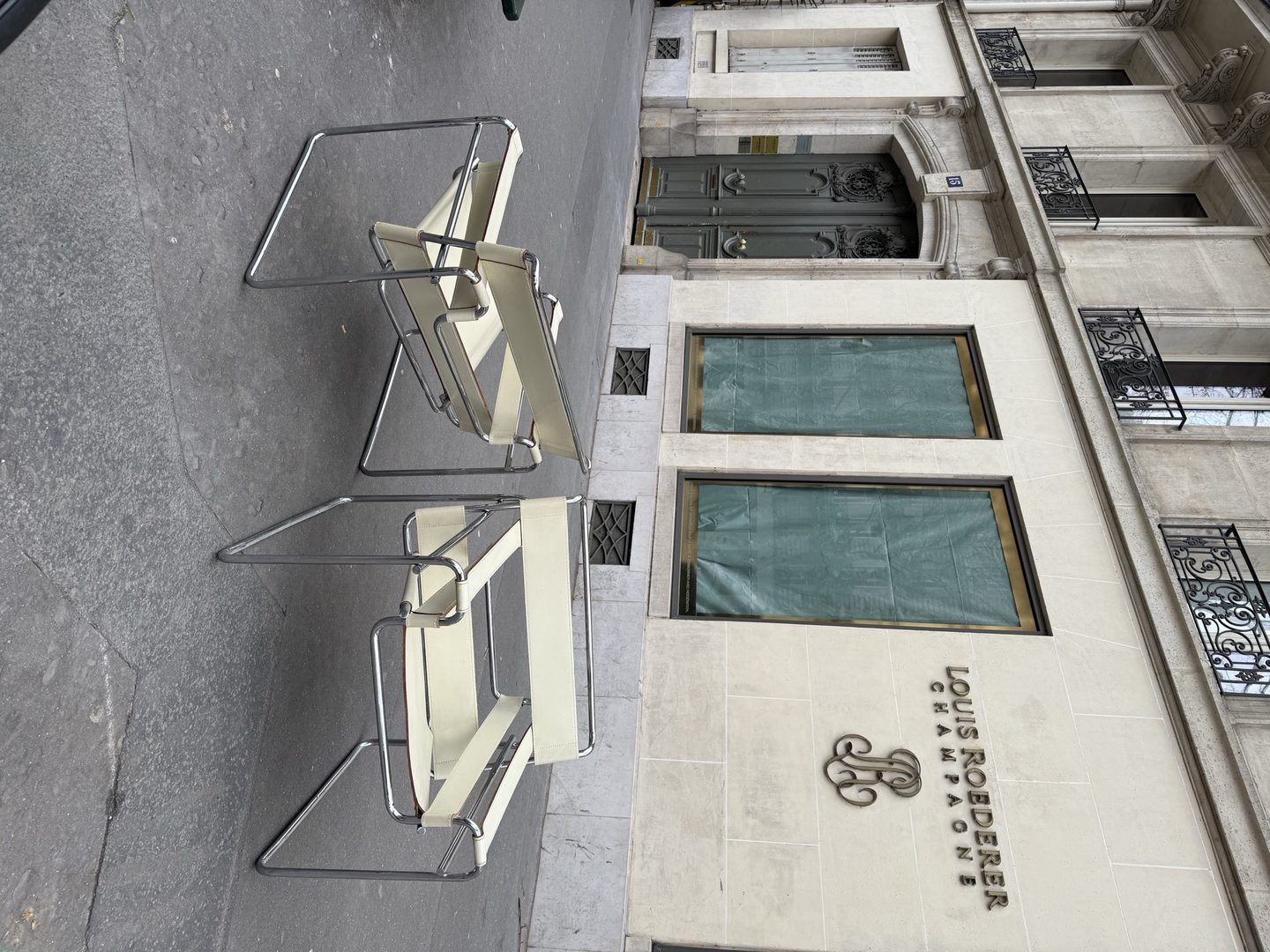 Espace minimaliste mobilier designer